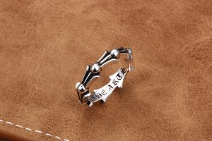 クロムハーツ CHROME HEARTS