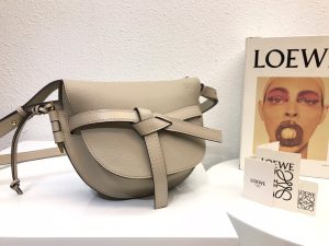 ロエベ Loewe ゲートバッグ 20*19*11.5cm