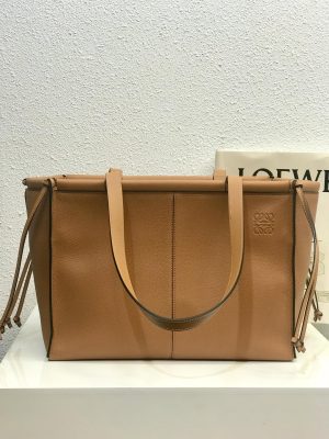 ロエベ Loewe Cushionトートバッグ 32*23*19cm