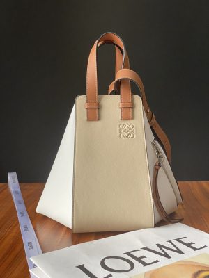 ロエベ Loewe ハンモックバッグ 13.5*25*30cm