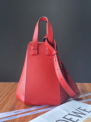 ロエベ Loewe ハンモックバッグ 13.5*25*30cm