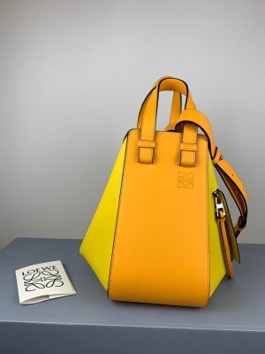 ロエベ Loewe ハンモックバッグ 13.5*25*30cm