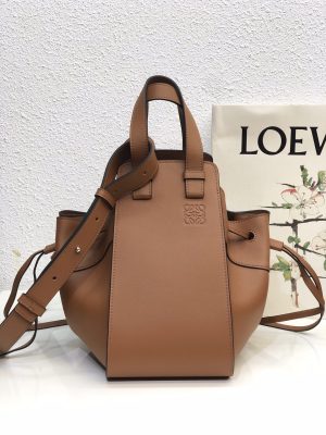 ロエベ Loewe ハンモックバッグ 26*24*14cm