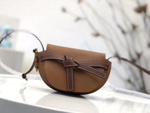 ロエベ Loewe ゲートバッグ 15*12.5*8cm