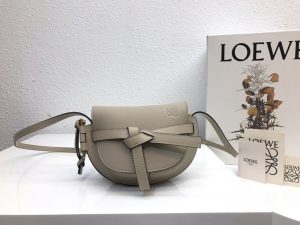 ロエベ Loewe ゲートバッグ 15*12.5*8cm