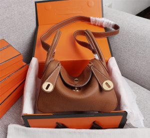 HERMES エルメス ミニ リンディ  20Cm