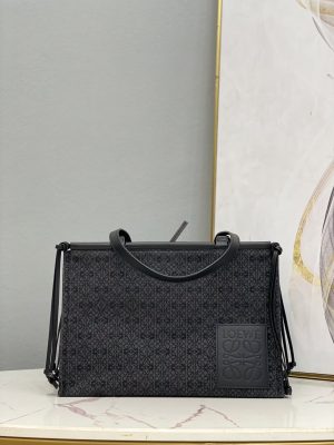 ロエベ Loewe クッショントート スモール 32*24*16cm