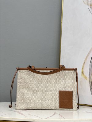 ロエベ Loewe クッショントート スモール 32*24*16cm