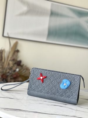ルイヴィトン LouisVuitton M81556 スタンド・ポーチ