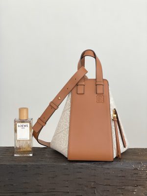 ロエベ Loewe ハンモックバッグ 13.5*25*30cm
