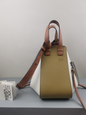 ロエベ Loewe ハンモックバッグ 13.5*25*30cm