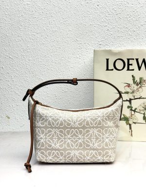 ロエベ Loewe キュービィバッグ 17*20.5*12.5cm