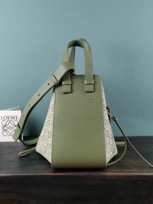 ロエベ Loewe ハンモックバッグ 13.5*25*30cm