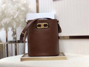 Celineセリーヌ 193043 マイヨン トリオンフ バケットバッグ25 X 29 X 22 cm