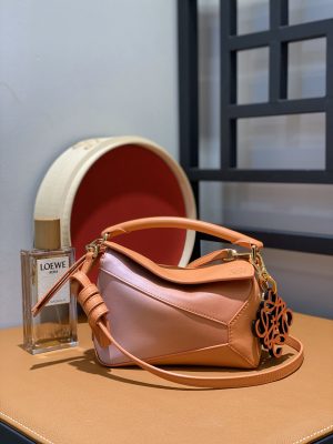 ロエベ Loewe パズルバッグ 18*8*12cm