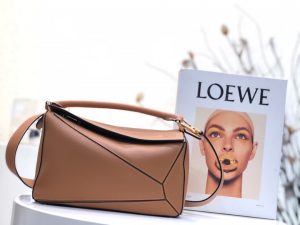 ロエベ Loewe パズルバッグ 29*18*12cm
