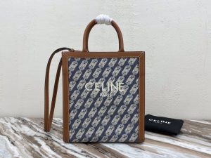Celineセリーヌ スモール バーティカル カバ CELINE / CELINEプリント入りキャンバス & カーフスキン ナチュラル  28.5 X 33 X 8 CM