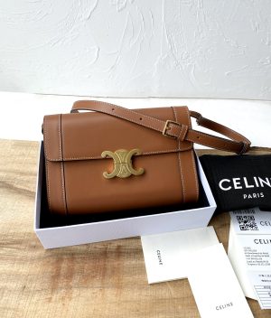 Celineセリーヌ 195263 ストラップバッグ トリオンフ ナチュラルカーフスキン 21 X 15 X 4.5 CM