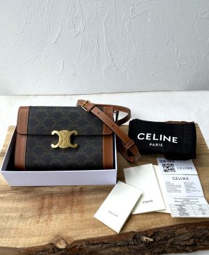 Celineセリーヌ 195263 ストラップバッグ トリオンフ ナチュラルカーフスキン 21 X 15 X 4.5 CM