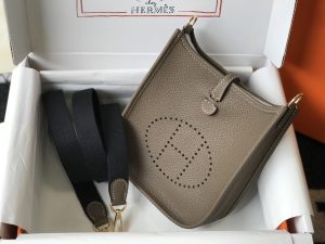HERMES エルメス エヴリン 18  18Cm