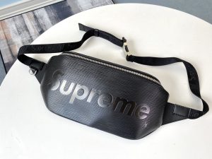 ルイヴィトン LouisVuitton M41810 シュプリーム SUPREME バムバッグ