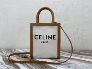 Celineセリーヌ 193302 ミニ バーティカル カバ CELINE / CELINEプリント入りキャンバス & カーフスキン ナチュラル 17 X 21 X 4 CM