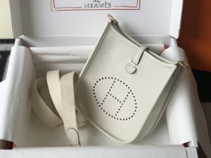 HERMES エルメス エヴリン 18  18Cm