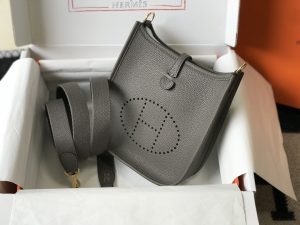 HERMES エルメス エヴリン 18  18Cm