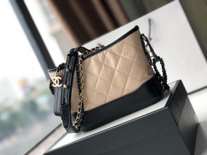 CHANELシャネル ガブリエル ドゥ シャネル スモール ホーボー バッグ A91810 15×20×8cm