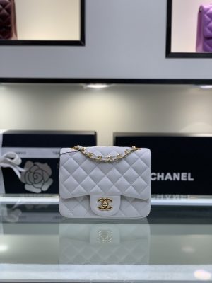 CHANELシャネル ミニ フラップ バッグ A01115 13 × 17 × 8cm