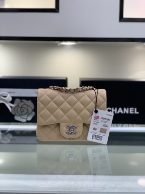 CHANELシャネル ミニ フラップ バッグ A01115 13 × 17 × 8cm