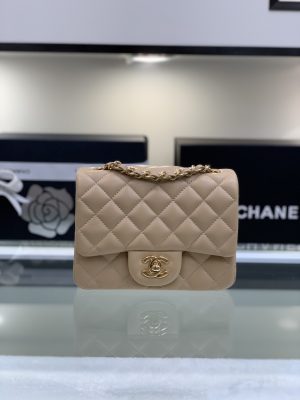 CHANELシャネル ミニ フラップ バッグ A01115 13 × 17 × 8cm