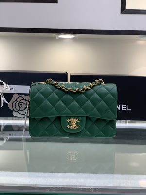 CHANELシャネル フラップ バッグ 1116 12.5 × 6.5 × 20cm