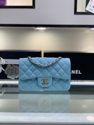 CHANELシャネル フラップ バッグ 1116 12.5 × 6.5 × 20cm