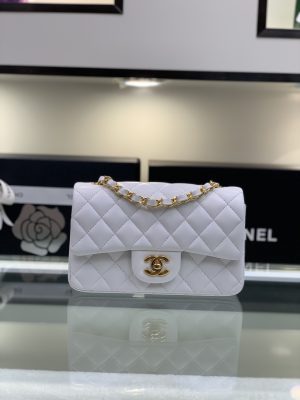 CHANELシャネル フラップ バッグ 1116 12.5 × 6.5 × 20cm