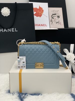 CHANELシャネル ボーイシャネル(BOY-CHANEL)  A67086 15×25×9cm