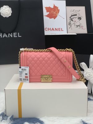 CHANELシャネル ボーイシャネル(BOY-CHANEL)  A67086 15×25×9cm