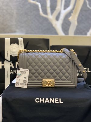CHANELシャネル ボーイシャネル(BOY-CHANEL)  A67086 15×25×9cm