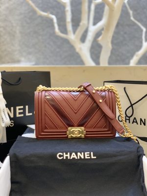 CHANELシャネル ボーイシャネル(BOY-CHANEL)  A67086 15×25×9cm