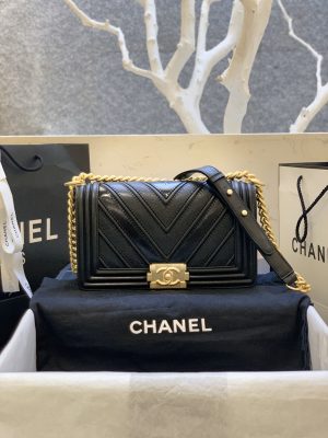 CHANELシャネル ボーイシャネル(BOY-CHANEL)  A67086 15×25×9cm