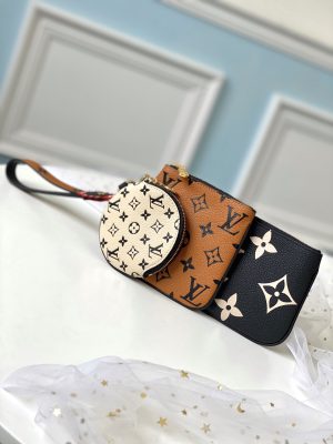 ルイヴィトン LouisVuitton M69516 ポシェット・トリオ
