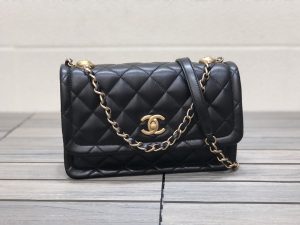 CHANELシャネル フラップ バッグ AS2056  19×22×25cm