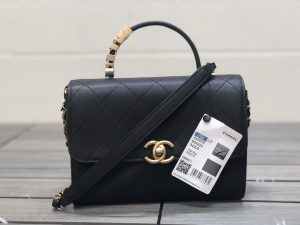 CHANELシャネル ハンドバッグ AS2059  20×14×9cm
