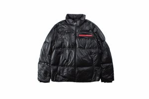プラダ Prada オーバーサイズ テクニカルナイロン ダウンジャケット ブラック 22FW