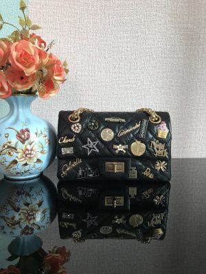 CHANELシャネル フラップ バッグ 1116 12.5 × 6.5 × 20cm