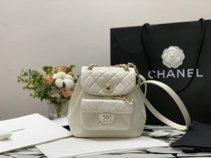 CHANELシャネル バックパックA99121  18×18×12cm