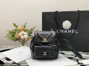 CHANELシャネル バックパックA99121  18×18×12cm