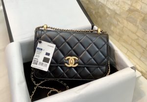 CHANELシャネルス モール フラップバッグ AS2649  14.5×21.5×7cm