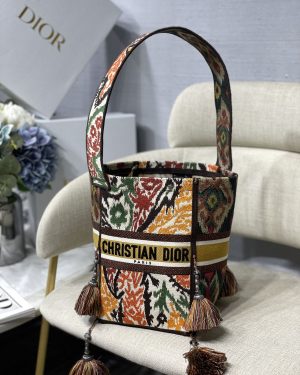 Dior ディオール