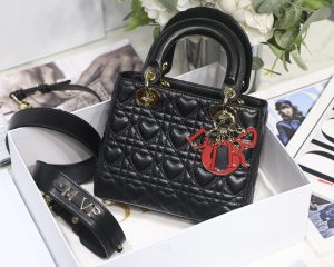 Dior ディオール LADY DIOR バッグ  20*16.5*8cm